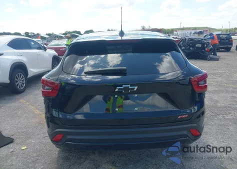 2024 Chevrolet Trax Fwd 1Rs z USA, uszkodzony, nr VIN KL77LGE29RC120767